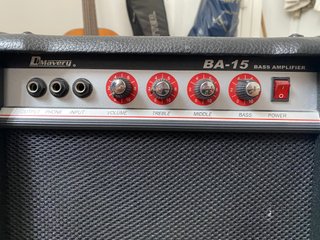 Bajo Eléctrico Samick + Amplificador + Correa