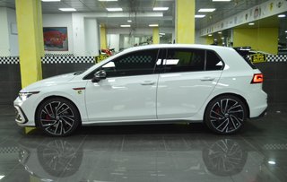 Volkswagen Golf GTI VIII 2.0 TSI - 2021