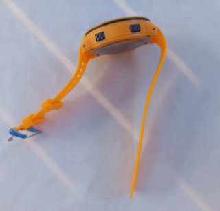 Reloj  Amarillo y Negro