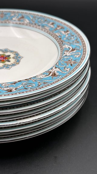 Wedgwood Florentine 8 Piatti Fondi con difetti