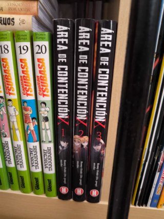Área de contención X manga