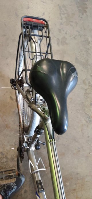 Bicicleta Híbrida Gris