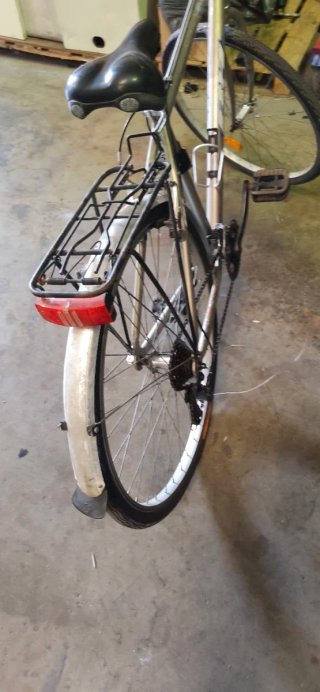 Bicicleta Híbrida Gris