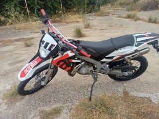 Vespinos.aprilia rx50. Rieju .nl.nlx.sc.gl .