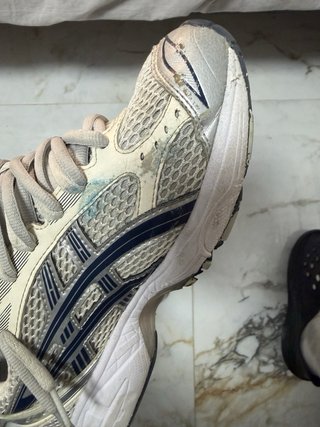 ASICS Gel-Kayano Talla 41 Beige/Plata
