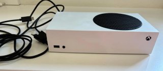 Xbox Series S +complementos ( junto o separado)