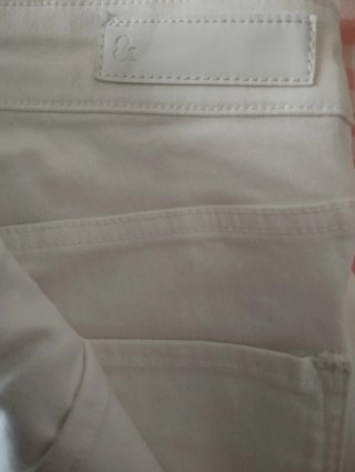 Pantalón pitillo blanco