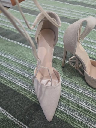 Zapatos tacón fino beige T37