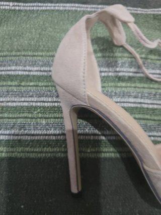Zapatos tacón fino beige T37