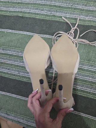 Zapatos tacón fino beige T37