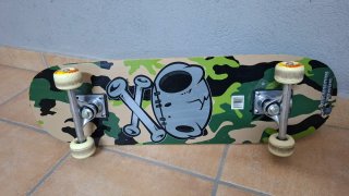 Monopatín Skull Monkeys Camuflaje