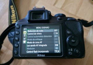 Cámara Nikon D3400 + Bolso + Accesorios