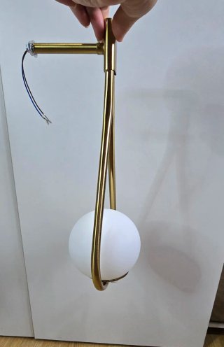 Aplique de pared dorado y cristal