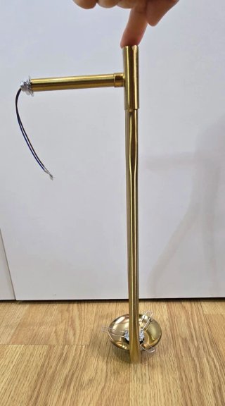Aplique de pared dorado y cristal