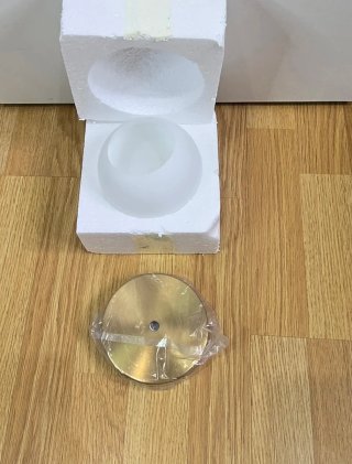 Aplique de pared dorado y cristal