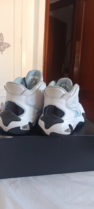 Zapatillas Jordan Max Aura 4 Mujer