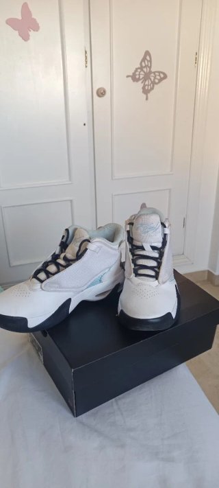 Zapatillas Jordan Max Aura 4 Mujer