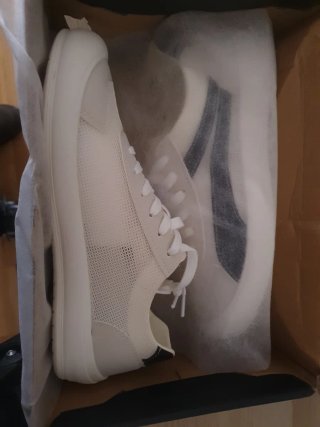 Zapatillas deportivas blancas y negras talla 40