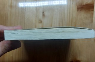 Una Acàcia entre quatre parets