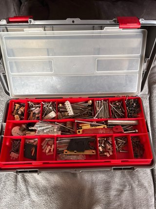 Caja de herramientas con accesorios