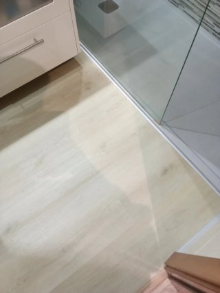 Suelo vinílico SPC