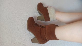 Botines marrones con borrego y tacón