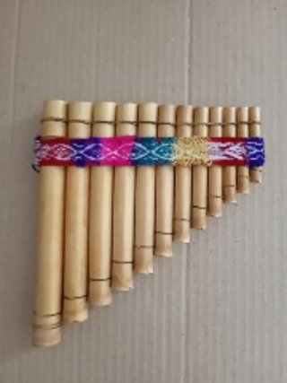 Flauta de Pan antigua hecha de Bambú