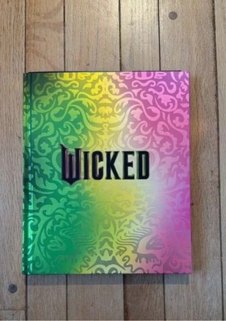 Wicked - The Official Visual Companion