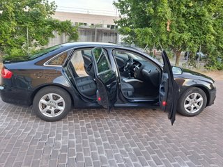Audi A4 2.0 TFSI manual