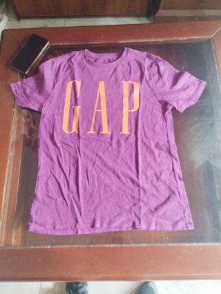 Camiseta Gap Morada Talla M