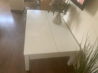 Mesa centro elevable blanca