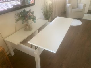 Mesa centro elevable blanca