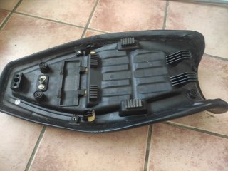 Asiento Benelli Leoncino 500 Rebajado
