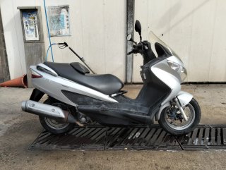 Suzuki Burgman 125 Plata