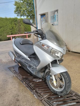 Suzuki Burgman 125 Plata