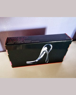 L'iconico Calzascarpe firmato Manolo Blahnik!