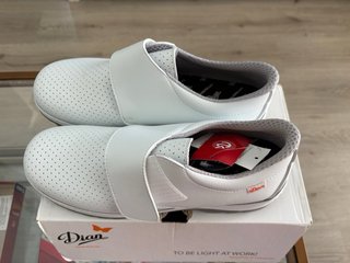Zuecos Dian Talla 42 Blancos Nuevos