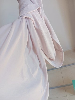 Vestido MIDI beige y sandalias esparto