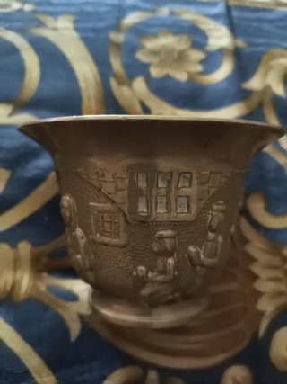 Almirez de bronce antiguo