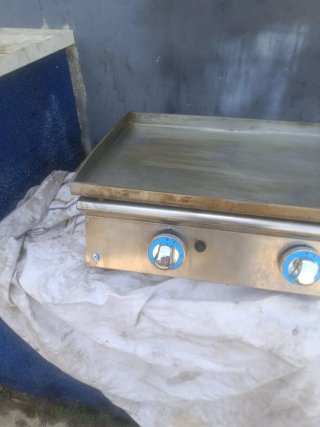 Plancha de dos fuegos