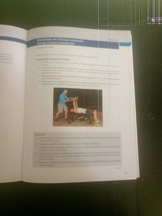 Libro sobre el entrenamiento de la fuerza.