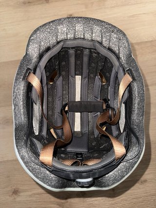 Casco Smart4u con Luz LED, nuevo en su caja.