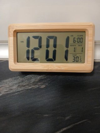 Despertador de madera