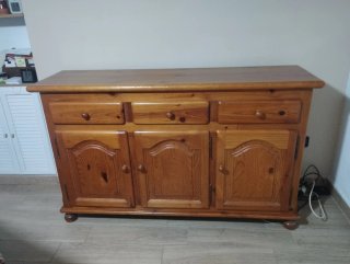 Aparador de madera maciza