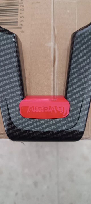 Moldura Volante Fibra Carbono Mercedes Benz.