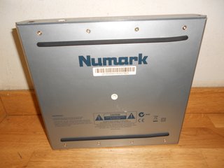 Controlador / Mesa Mezclas DJ Numark Total Control