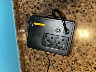 SAI APC 950VA / 480W (UPS) - Batería de respaldo