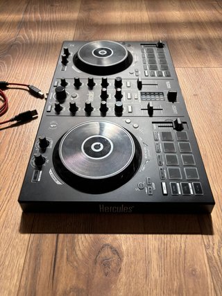 Mesa de mezclas Hercules Inpulse 300