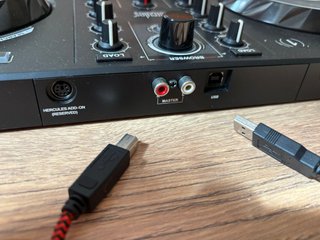 Mesa de mezclas Hercules Inpulse 300