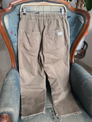 Camiseta O'Neill y Pantalón Zara de hombre.T.M